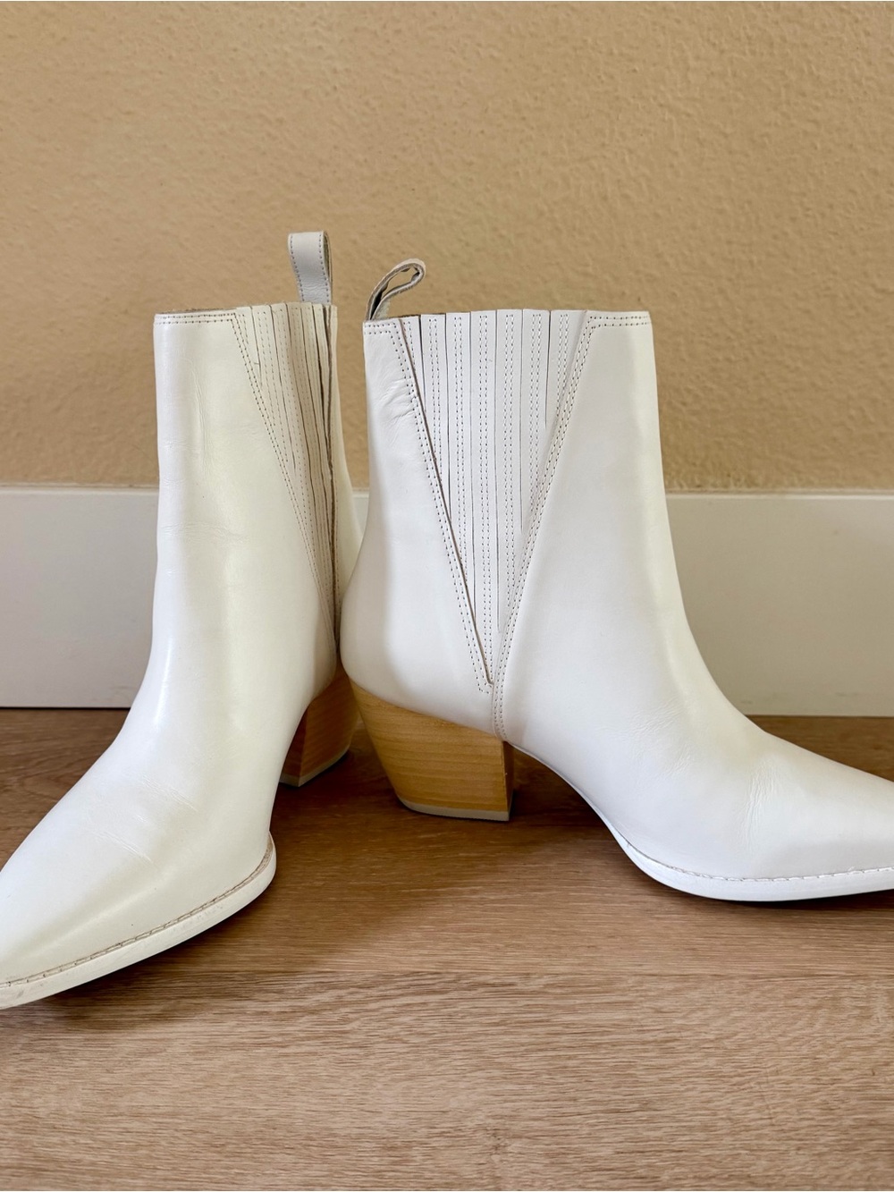 Matisse White Leather Pointed Ankle Boots with Stacked Wood Heel